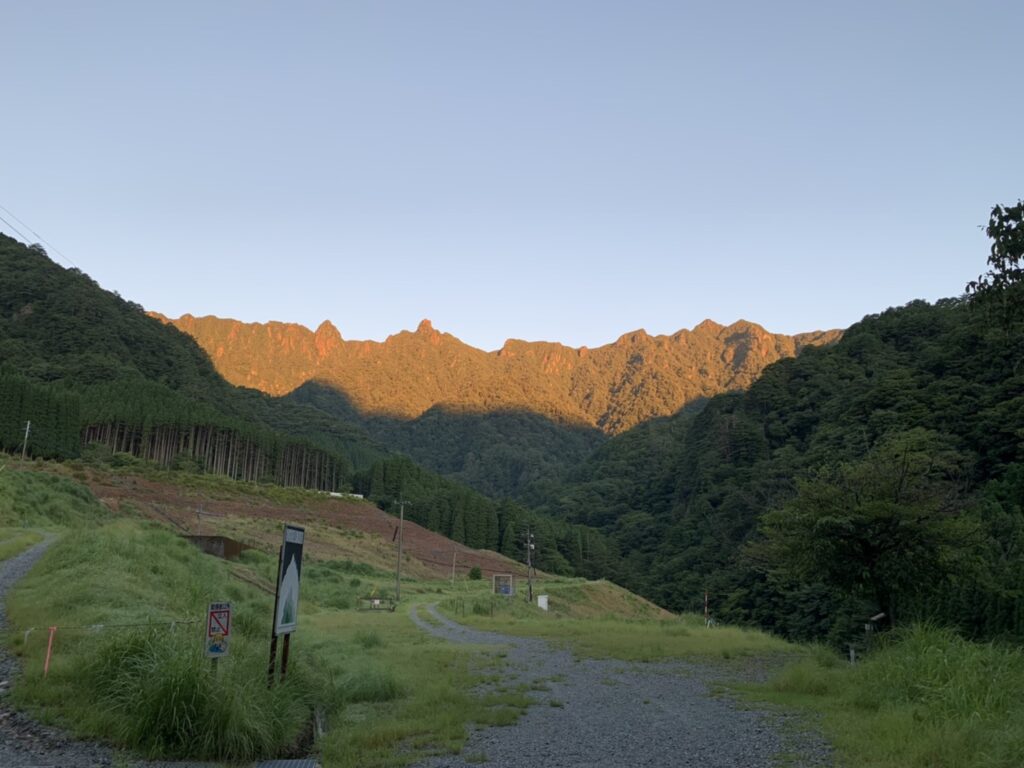 アキキリ谷沢登り 大分県と宮崎県の県境 祖母山シャワークライミングで夏の暑さを吹っ飛ばす